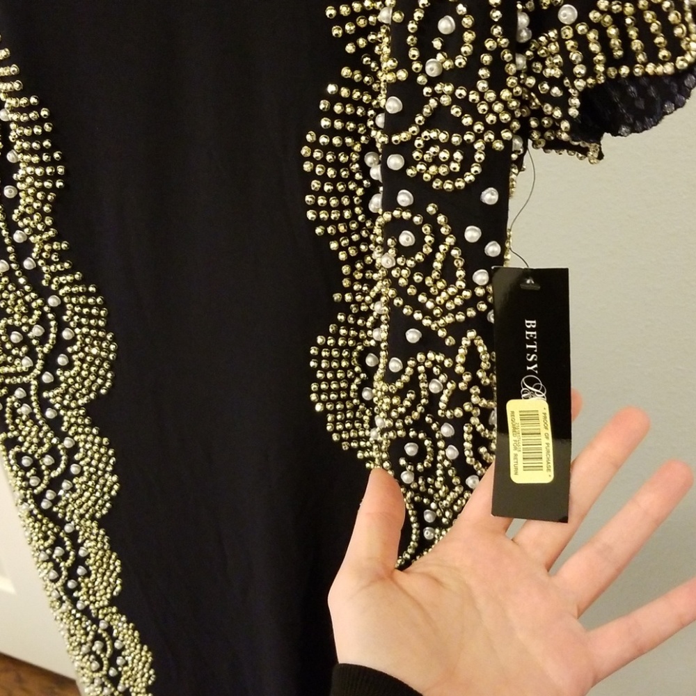 Dress - Picture 4 of 6